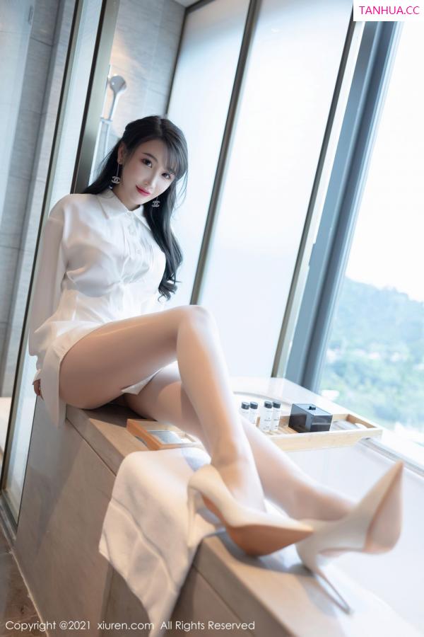 谢芷馨  绯月樱深圳旅拍 洁白秀美的服饰第7张图片